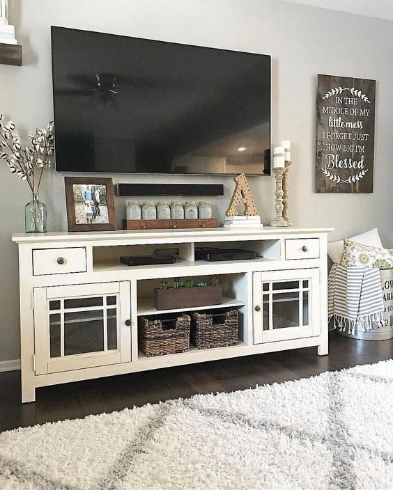 TV Stand-Decor