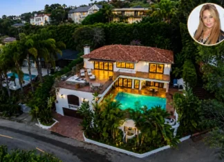 Where does Faye Resnick live? Her Elegant $2.175 Million Hollywood Hills Home Revealed Faye Resnick Live: Elegant $2.175 Million Hollywood Hills Home