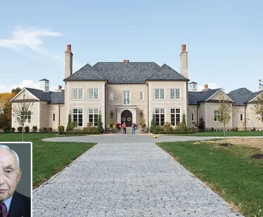 45,000 Square Feet: Les Wexner House Tour in New Albany, Ohio Les Wexner House