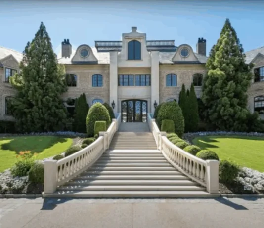Steve Harvey House: Step Inside His Stunning Atlanta Mansion Steve Harvey House