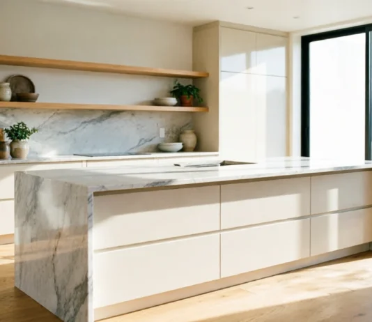 11 Essential Kitchen Countertop Ideas for a Stylish & Modern Kitchen Kitchen countertop ideas featuring a modern quartz kitchen island