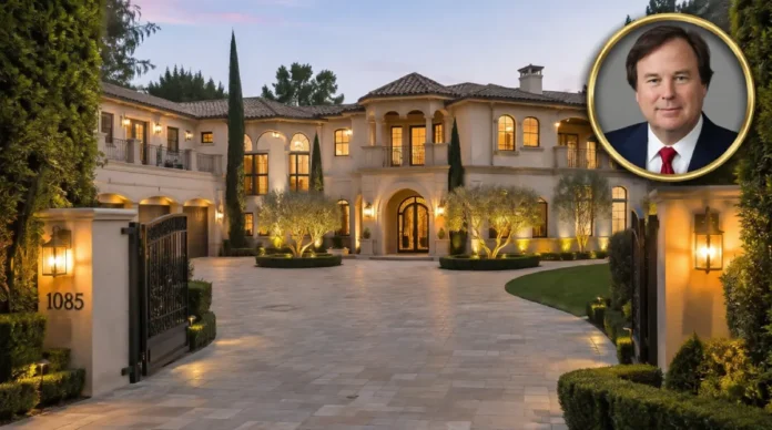 Luxury Mansion Exterior with Elegant Landscaping Where does Alan Isaacman live today? Editorial image highlighting Alan Isaacman's home and legal career.